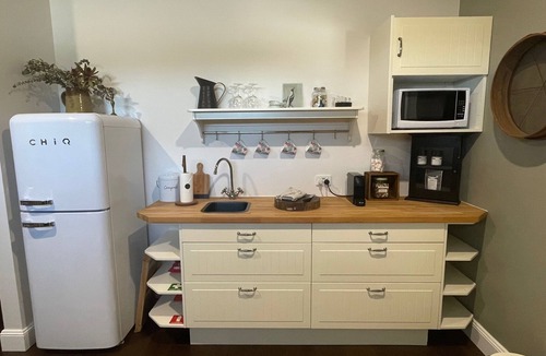 Flaxley House | Chic & cozy guest suite with lovely rural views, close to many fab wineries.