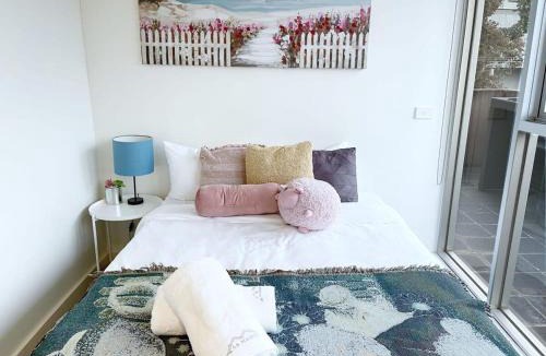 Doncaster Apartment | Chic Short Stay Retreat at Doncaster