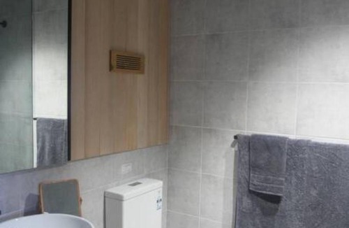 Chinatown Apartment | Chic Studio | Heart of Melbourne CBD