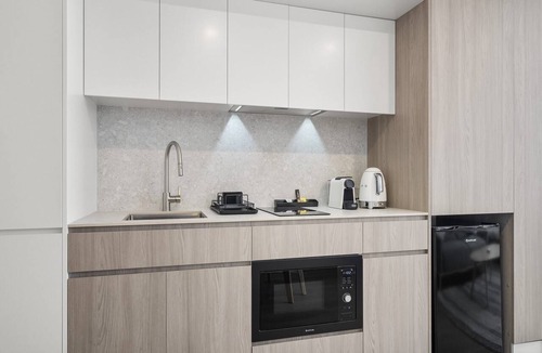 North Fremantle Apartment | Chic Studio Stay Near Cafés and Coastline