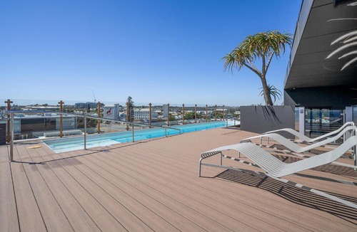 North Fremantle Apartment | Chic Studio Stay Near Cafés and Coastline