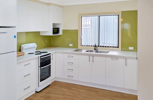 Basin View House | Chill Out at the Basin by Experience Jervis Bay