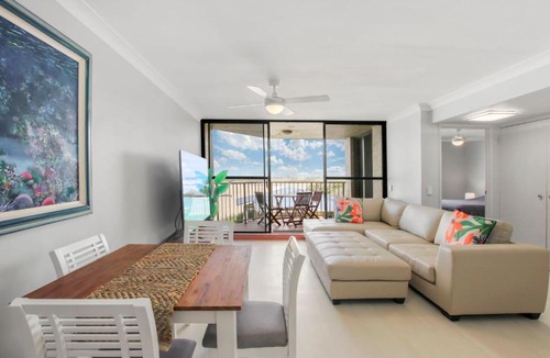 Caloundra Apartment | Chiswell Place Unit 7 31 Warne Tce