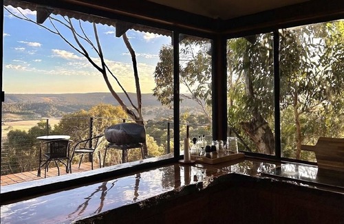 Lower Chittering House | Chittering Heights - A Luxurious Romantic Retreat