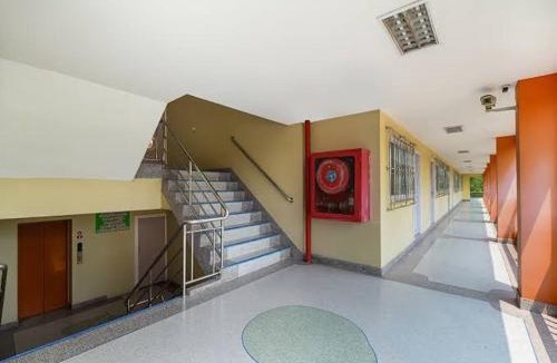 Nakhon Chai Si Hotel | Chompoo Inn