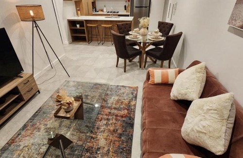 Eagle Farm Apartment | City and River View Apt with Infinity Pool, Spa, Sauna, Steam Room