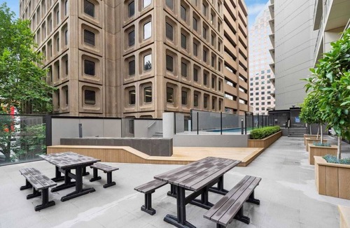 Adelaide Central Business District Apartment | City Center Perfect - Enjoy SA