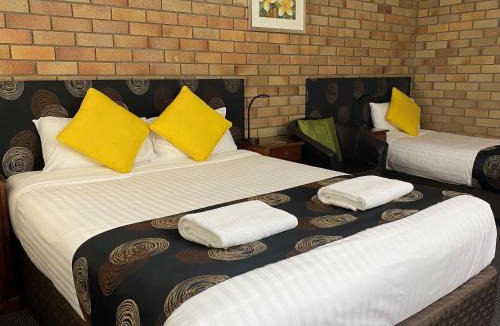 Warwick Hotel | City View Motel