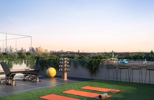 Preston Apartment | City View Retreat with Pool