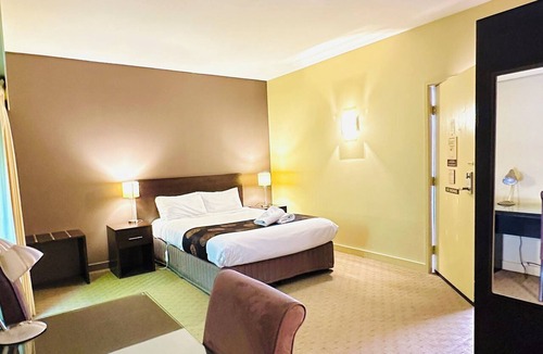 Bakery Hill Hotel | City Views Ballarat