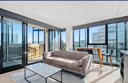 Reid Apartment | City-Views-Stylish-2bed2bath