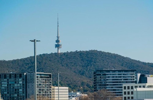 Reid Apartment | City-Views-Stylish-2bed2bath