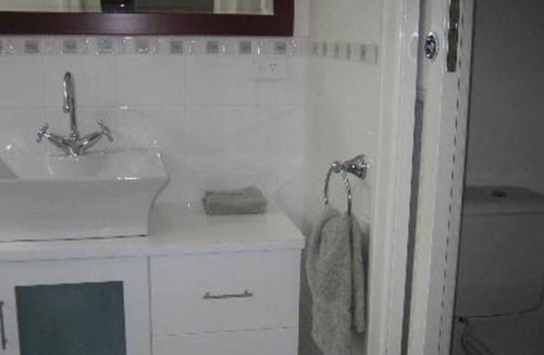 Williamstown House | City West Accommodation