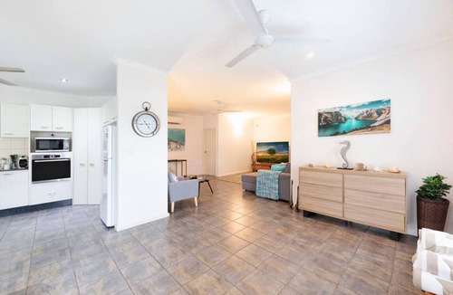 Parap House | Cityside Hideaway: Pool - Workstation - Markets