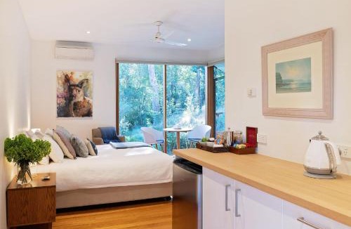 Aldgate Bed & Breakfast | Cladich Pavilions Bed and Breakfast
