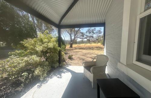 Clare House | Clare Cottage on Wendouree