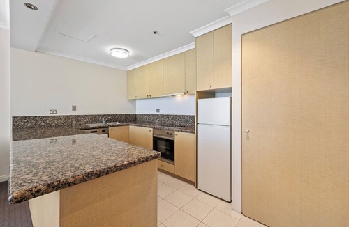 Melbourne Central Business District Hotel | Clarion Suites Gateway