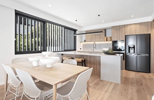 Coolum Beach Apartment | Cleo - Coolum Beach