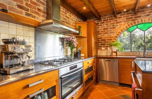 Palmyra Cottage | Cleopatras Enchanted Sanctuary