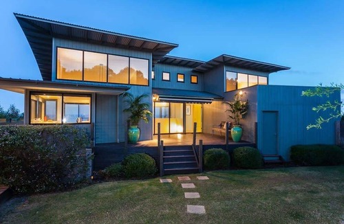 Fairhaven House | Cliff Edge Luxury I An Oceanview Escape Above Fa