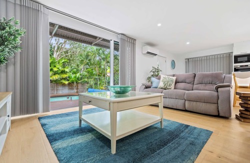 Clifton Beach House | Clifton Beach Family Retreat with Pool