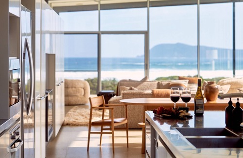 South Bruny House | Cloudy Bay Beach House - All about luxury & views!