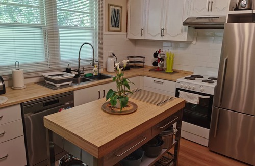 Invermay House | "Clove House" is homey & convenient location.