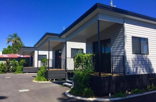 Byron Bay Cabin | Club Byron Accommodation - In the heart of Byron Bay