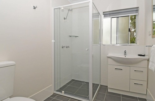 Torquay Apartment | Coast Spacious Two Bedroom 1 Bathroom Apartment