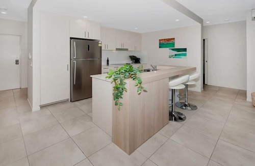 Cairns North Apartment | Coastal 2-Bed with Parking & Pool by the Ocean