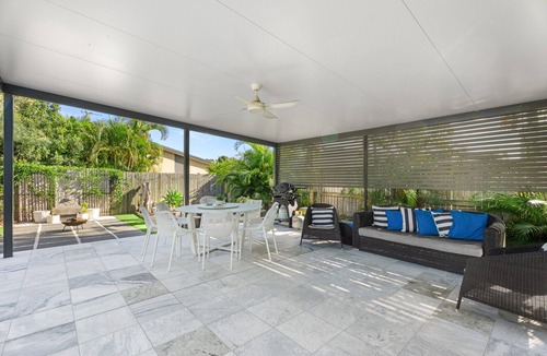 Toogoom Apartment | Coastal 4-Bed Retreat with Pool in Toogoom
