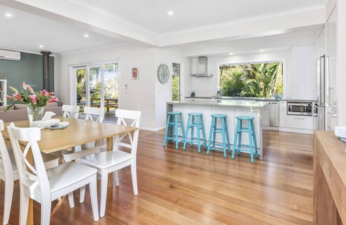 Balnarring House | COASTAL BREEZE- BALNARRING