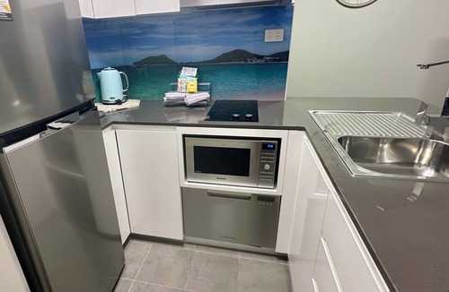Nelson Bay Apartment | Coastal Breeze Nelson Bay: King Bed, Spa bath, Private balcony, Resort pool