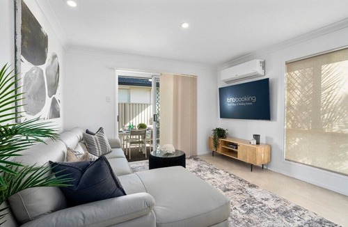Surfers Paradise Apartment | Coastal Central 3BR - Spa, Surfers Paradise, AC