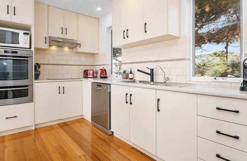 Sellicks Beach House | Coastal Chic - Where Comfort Meets the Sea