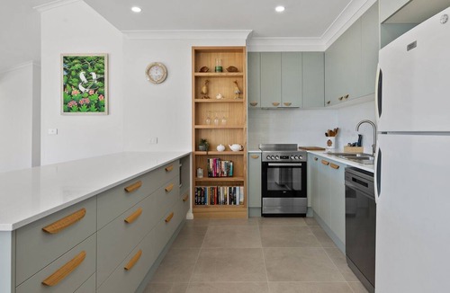 Nambucca Heads Apartment | Coastal Chill - Oceanview Rooftop Getaway