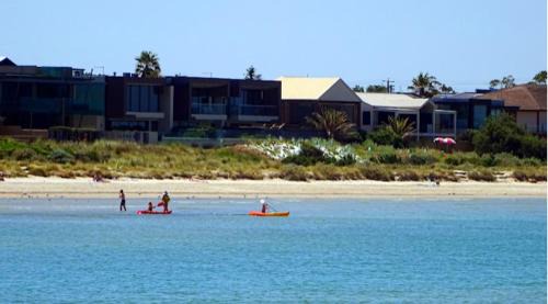 Aspendale House | Coastal Comforts