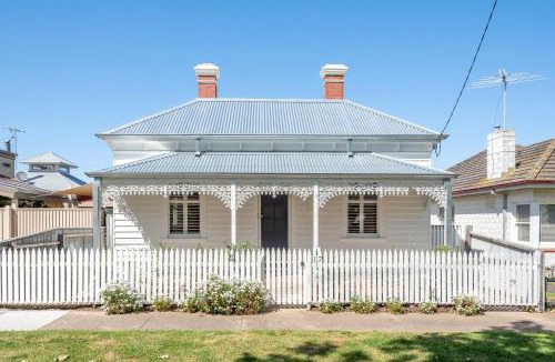Queenscliff House | Coastal Cottage
