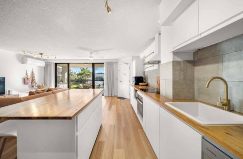 Marcoola Apartment | Coastal Drift - Beach Access, Pool, Spa, Gym