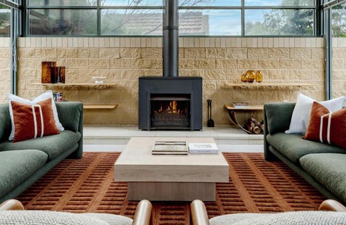 Point Lonsdale Apartment | Coastal Elegance in Old Point Lonsdale Pet Friendly