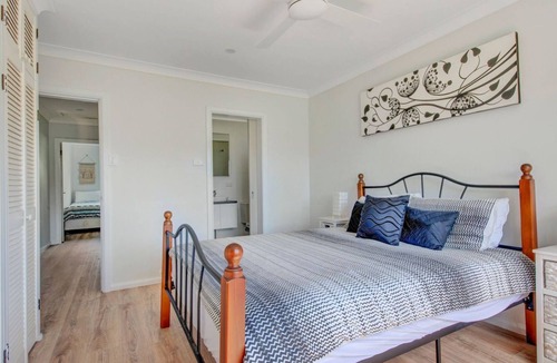 Mollymook Beach House | Coastal Haven - A Short Stroll to Mollymook Beach