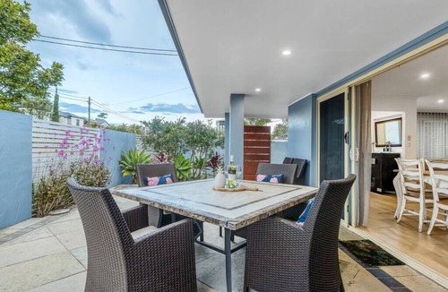 Palm Beach House | Coastal House Summary