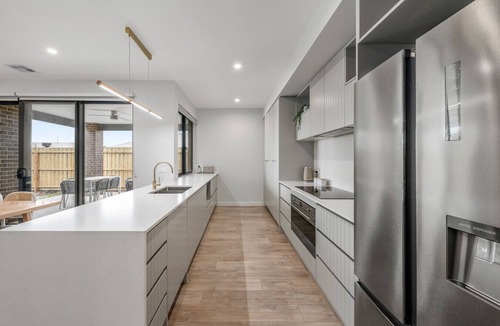 Indented Head House | Coastal Lux Retreat; Sleeping 10, Indented Heads, brand new, aircon, heating, spacious