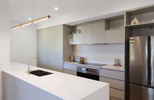 Indented Head House | Coastal Lux Retreat; Sleeping 10, Indented Heads, brand new, aircon, heating, spacious