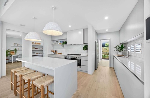 Madora Bay House | Coastal Luxe 4-Bed House in Madora Bay