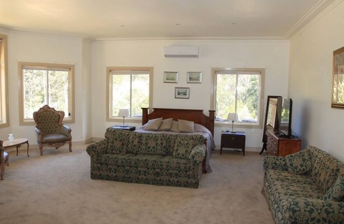 Long Beach House | Coastal Mansion - close to all south coast attractions