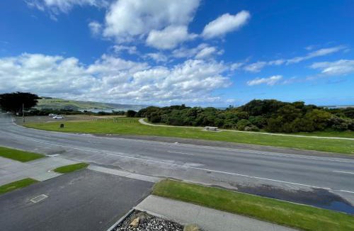 Apollo Bay Hotel | Coastal Motel
