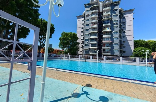 Bayan Lepas Apartment | Coastside Homestay