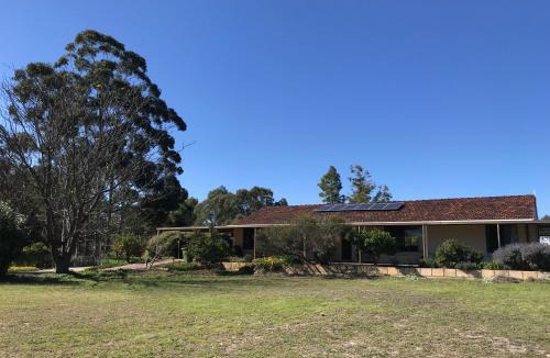Banjup House | Cockburn Retreat Home 柏斯悠閒民宿