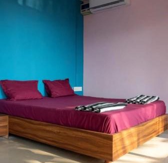 Arambol Hotel | COCKS TOWN